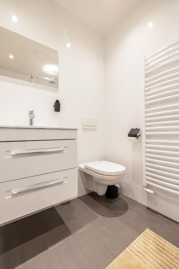 Madrid Suites Μάαστριχτ Εξωτερικό φωτογραφία
